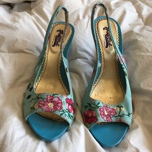 Hale Bob Heels